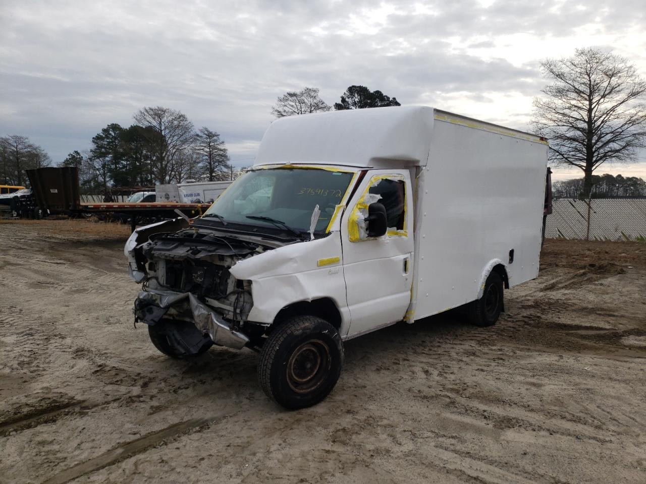 Photo 2 from auction – 2013 FORD ECONOLINE with VIN 1FDWE3FL8DDA56812