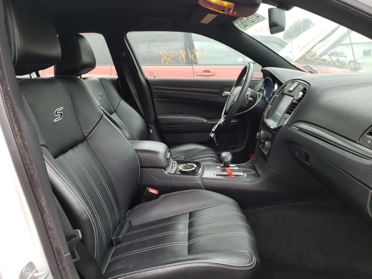 Photo 5 from auction – 2013 CHRYSLER 300 S with VIN 2C3CCABG2DH685421