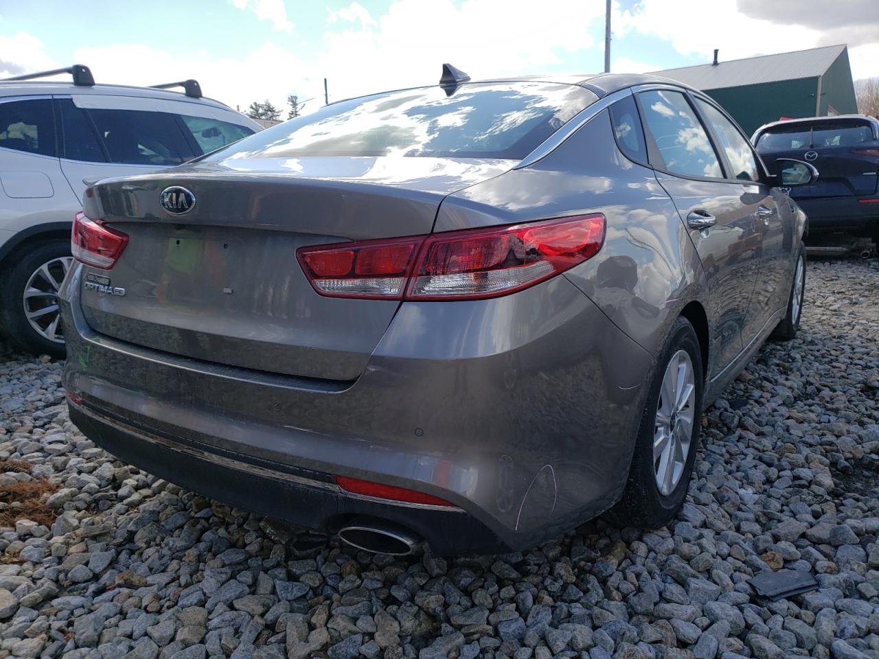 Photo 4 from auction – 2018 KIA OPTIMA LX with VIN 5XXGT4L32JG217973