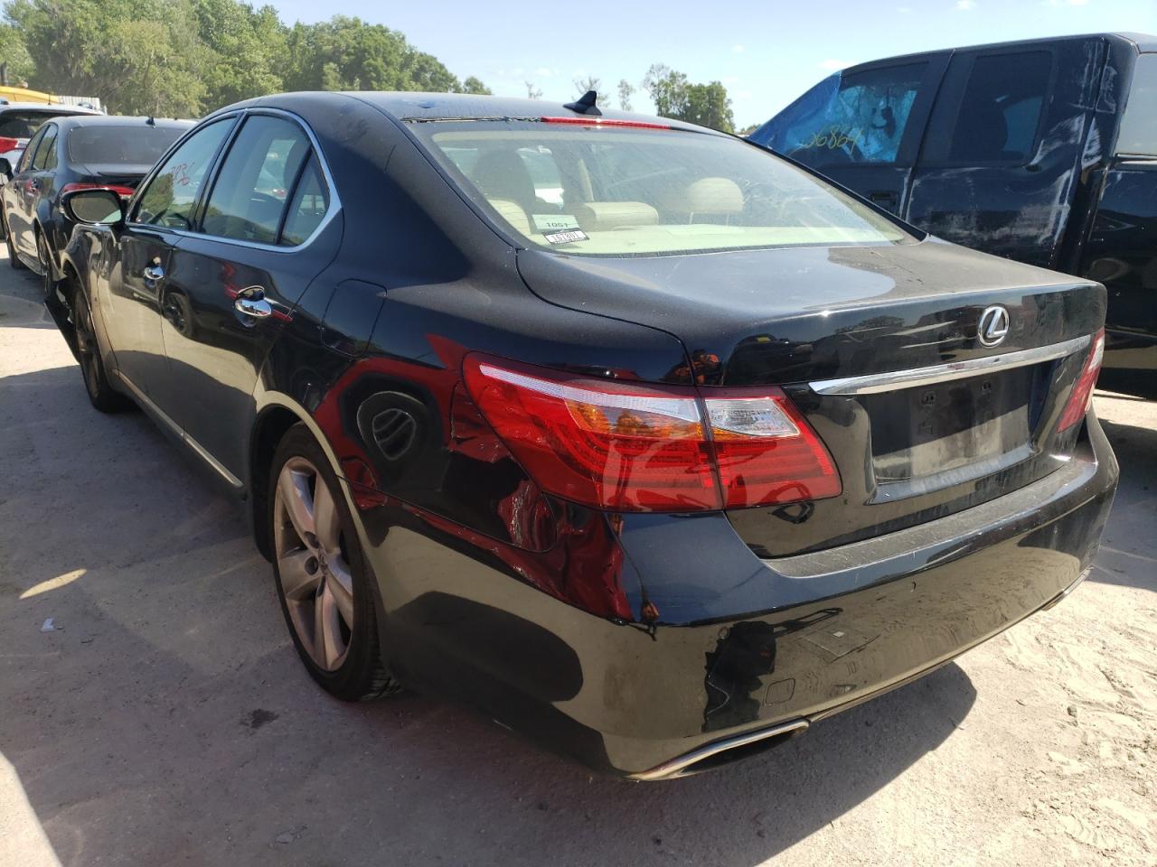 Photo 3 from auction – 2012 LEXUS LS 460 with VIN JTHBL5EF1C5112256