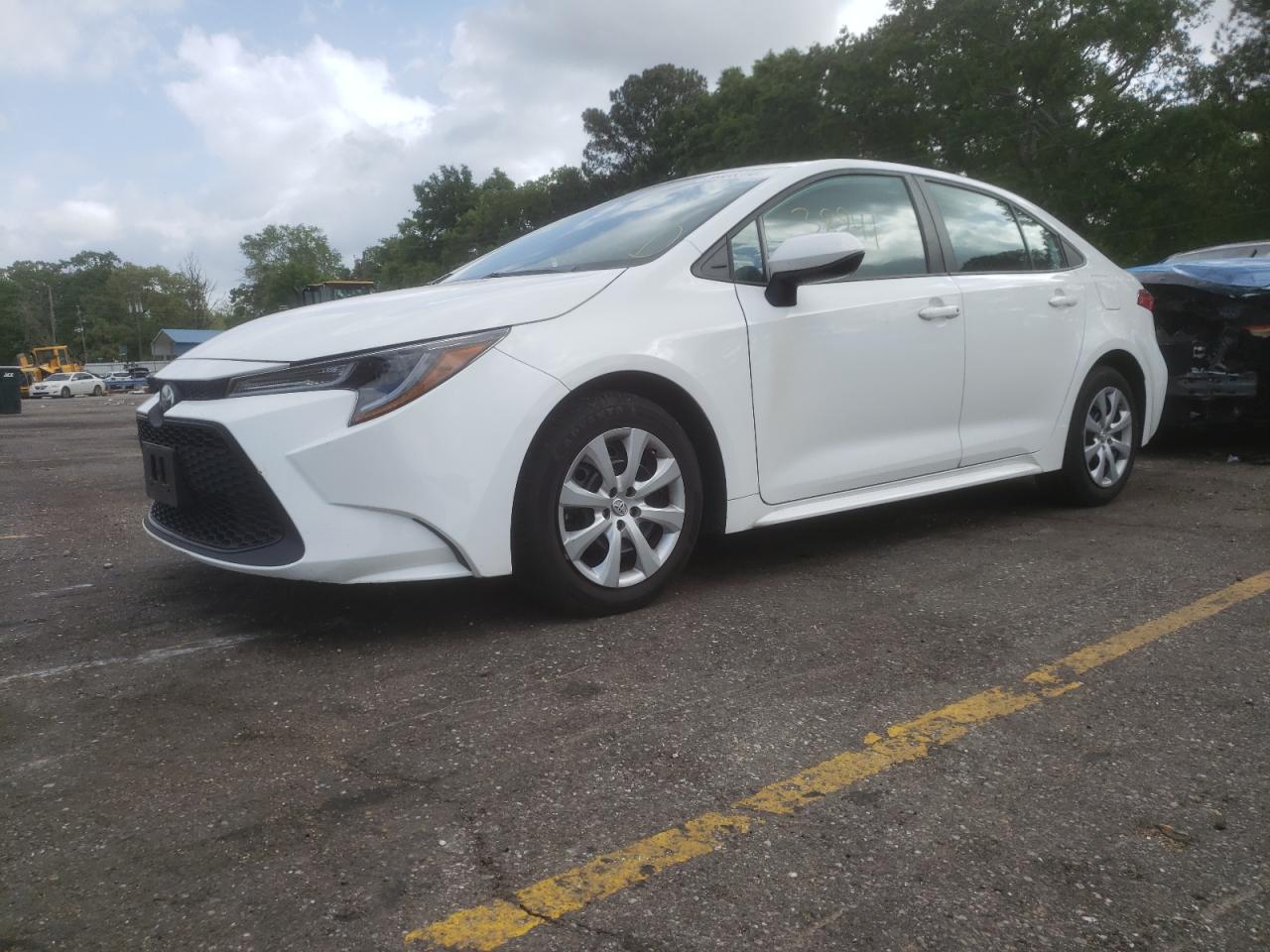 Photo 2 from auction – 2020 TOYOTA COROLLA LE with VIN 5YFEPRAE0LP118544