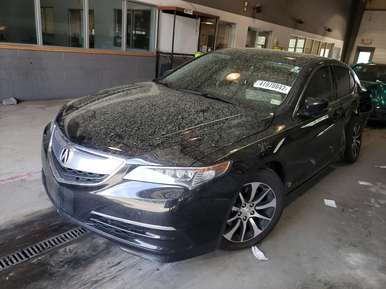 Photo 2 from auction – 2015 ACURA TLX TECH with VIN 19UUB1F50FA000380