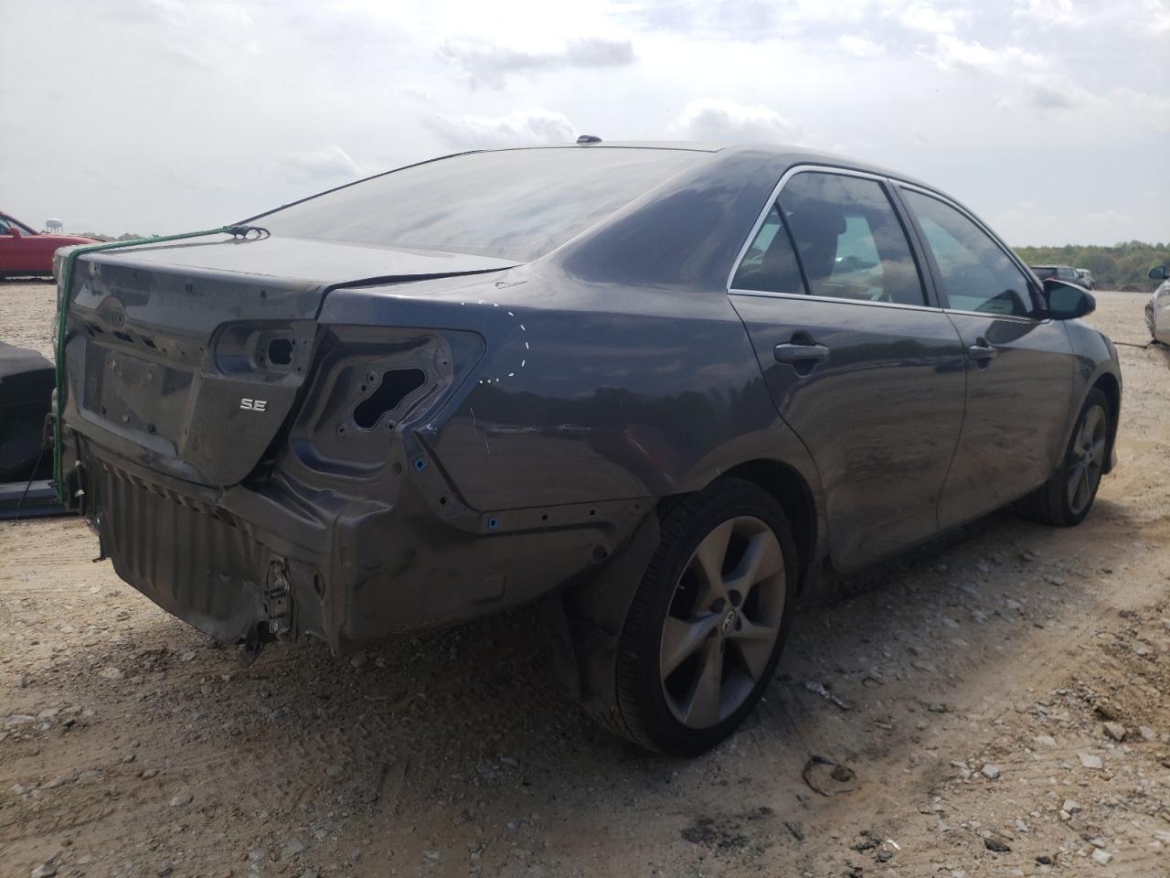 Photo 4 from auction – 2012 TOYOTA CAMRY SE with VIN 4T1BK1FK6CU010218
