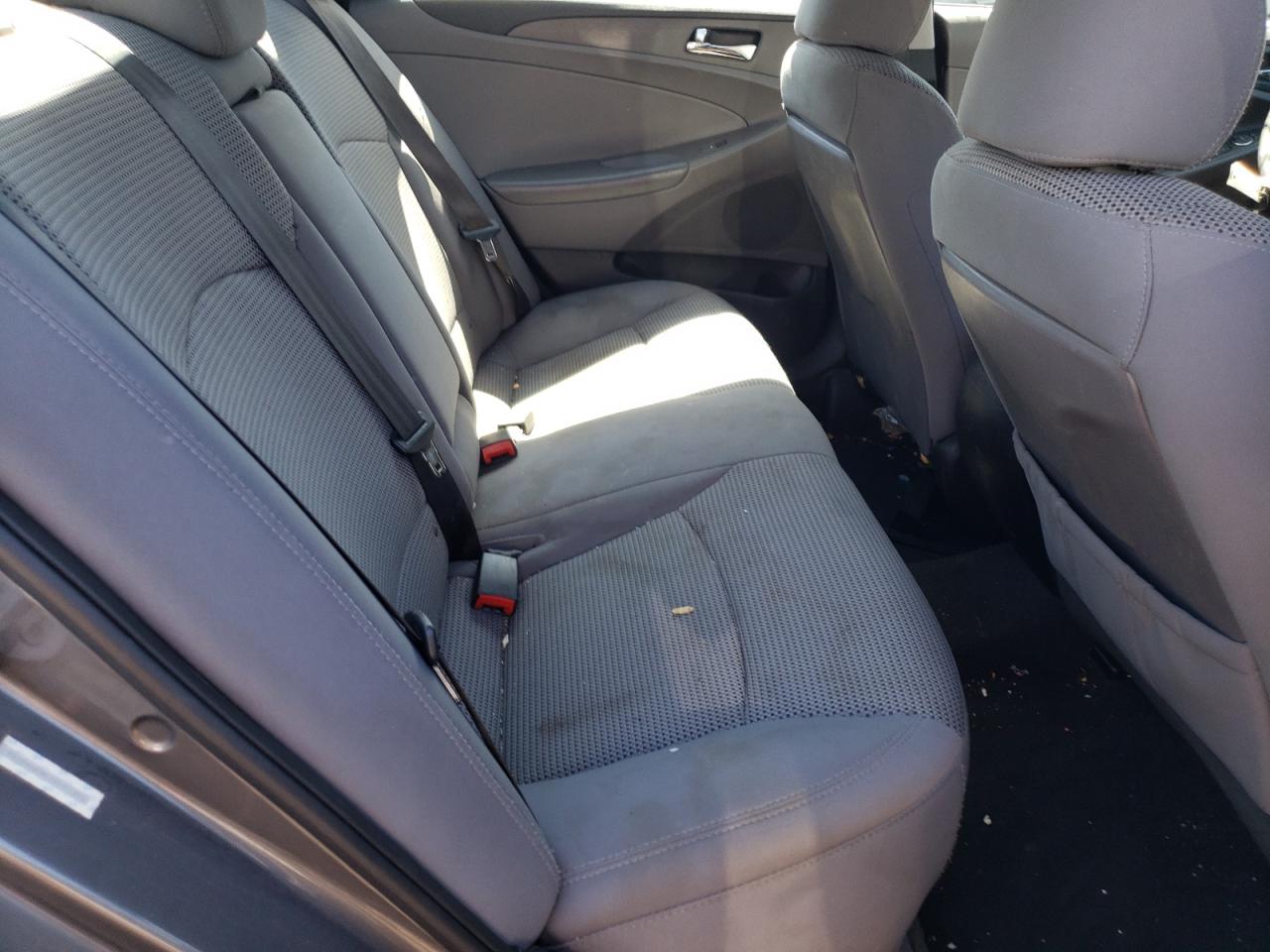 Photo 6 from auction – 2011 HYUNDAI SONATA GLS with VIN 5NPEB4AC3BH044256