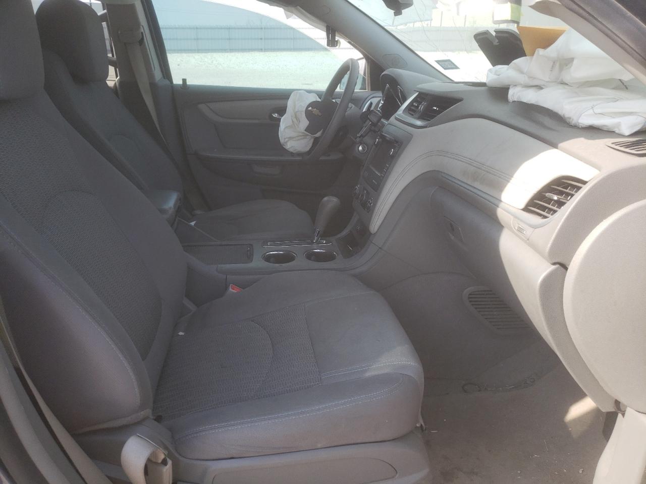 Photo 5 from auction – 2014 CHEVROLET TRAVERSE L with VIN 1GNKRFED6EJ322907