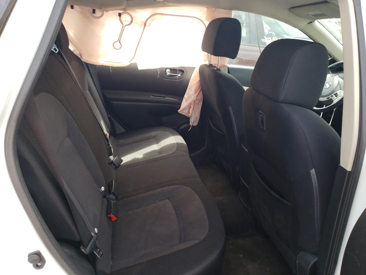 Photo 6 from auction – 2012 NISSAN ROGUE S with VIN JN8AS5MV2CW384516