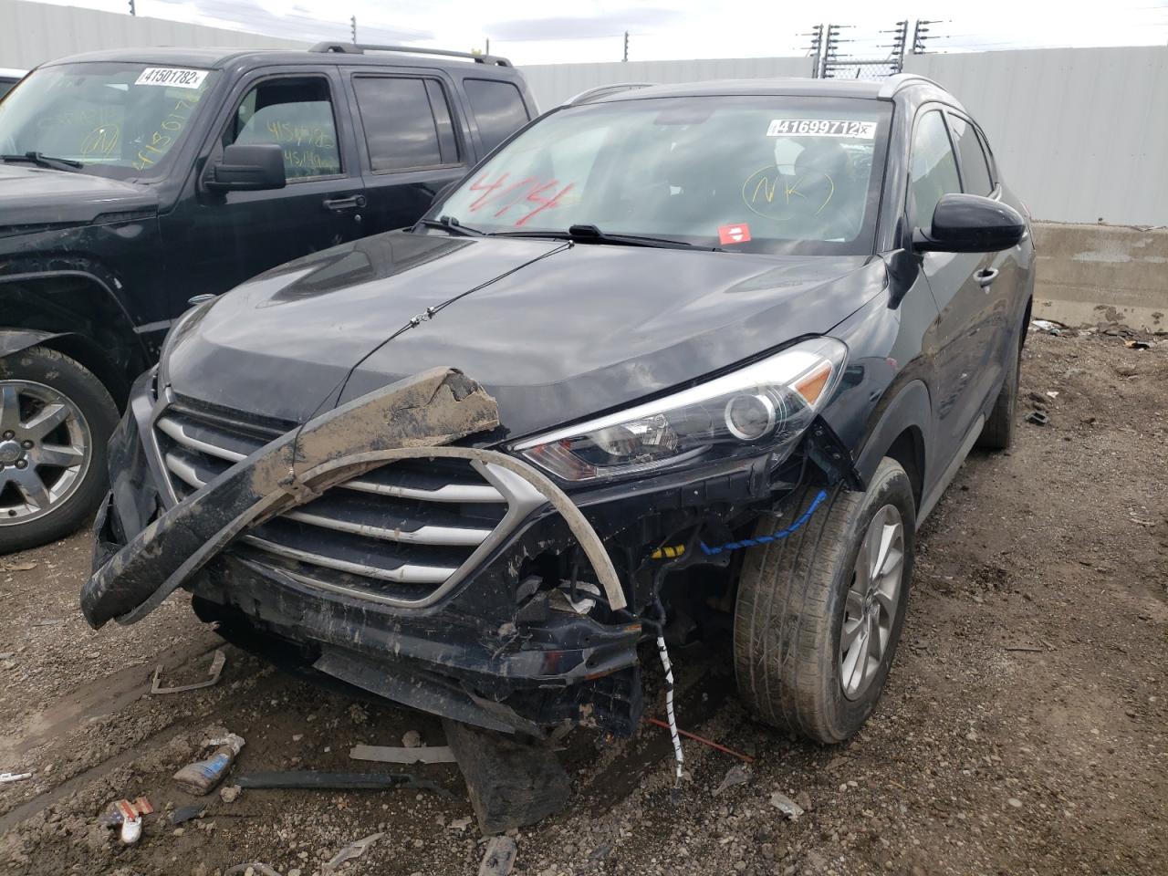 Photo 2 from auction – 2017 HYUNDAI TUCSON LIM with VIN KM8J3CA49HU323560