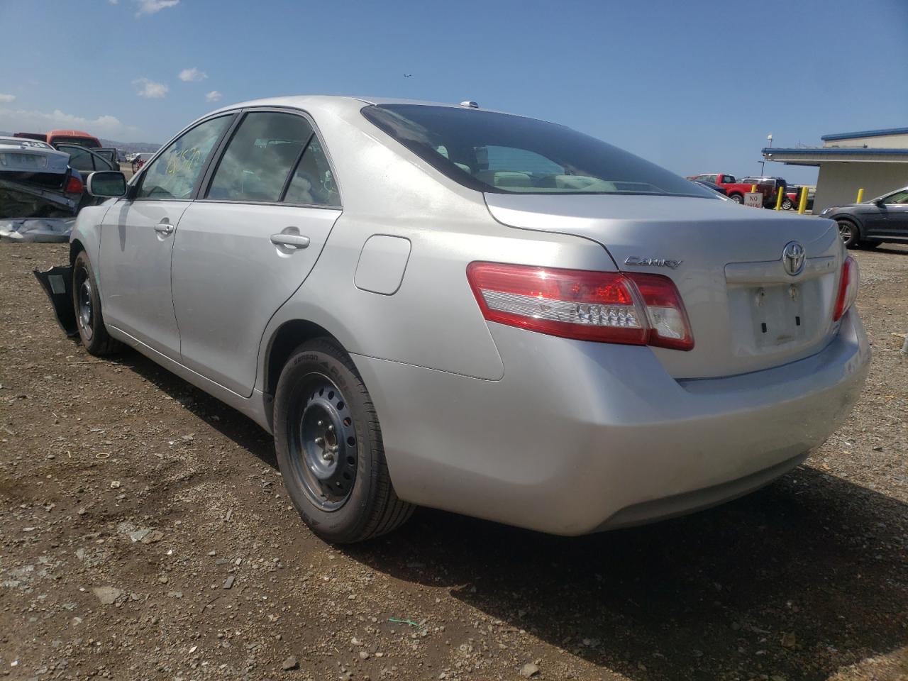 Photo 3 from auction – 2010 TOYOTA CAMRY BASE with VIN 4T1BF3EK1AU090428