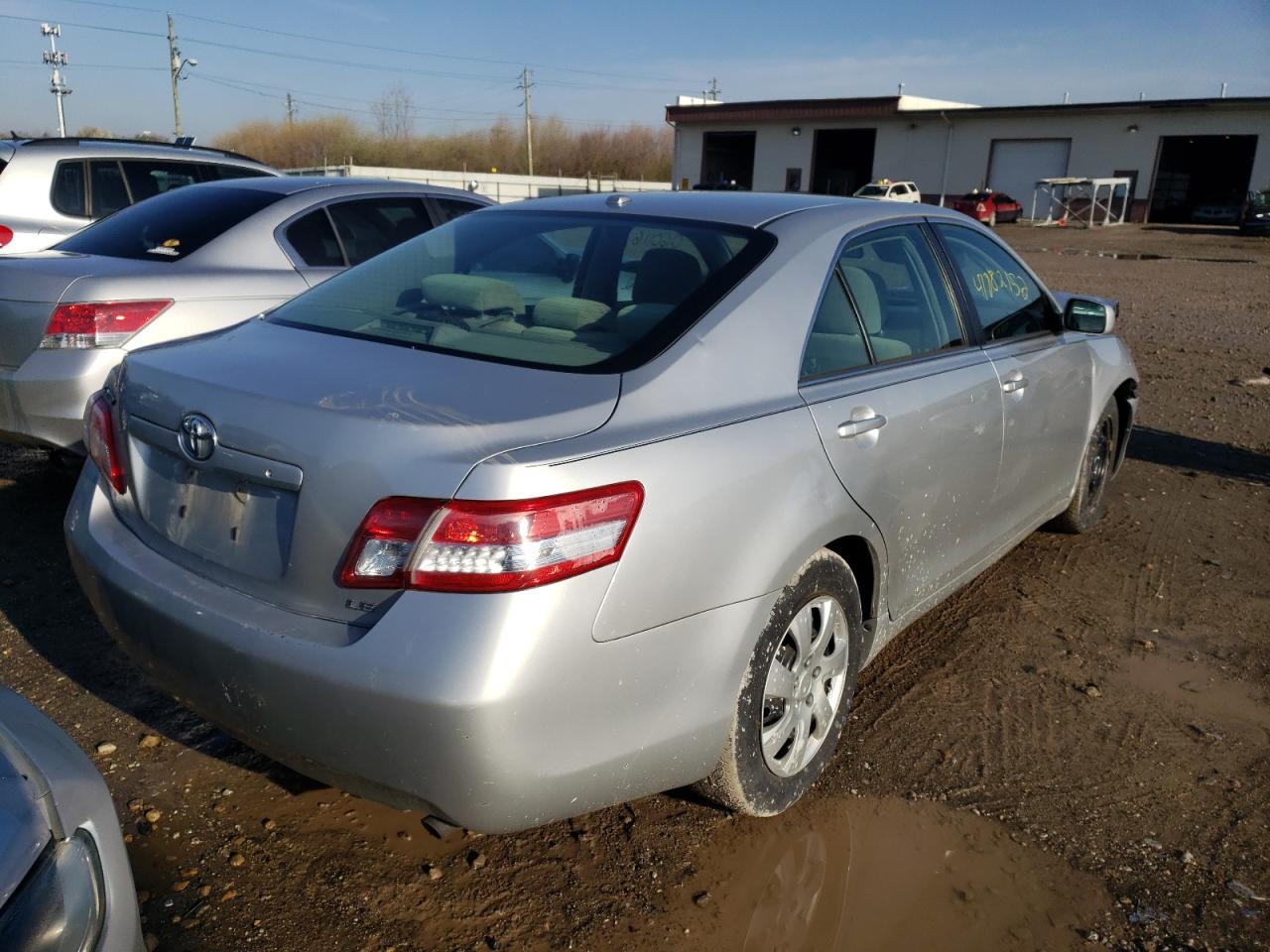 Photo 4 from auction – 2010 TOYOTA CAMRY BASE with VIN 4T1BF3EK8AU060116