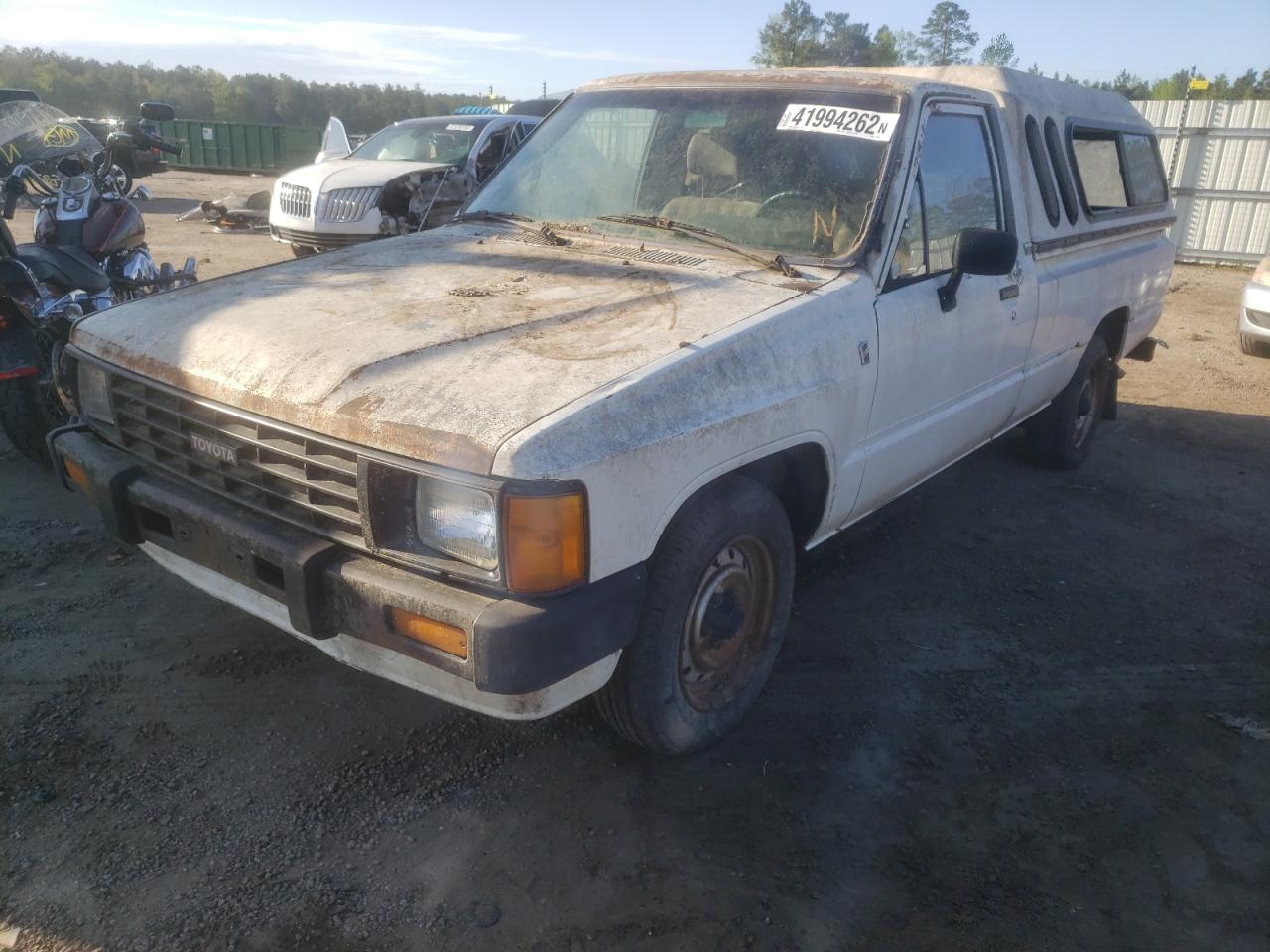 Photo 9 from auction – 1985 TOYOTA PICKUP 1 T with VIN JT4RN55F0F0127486