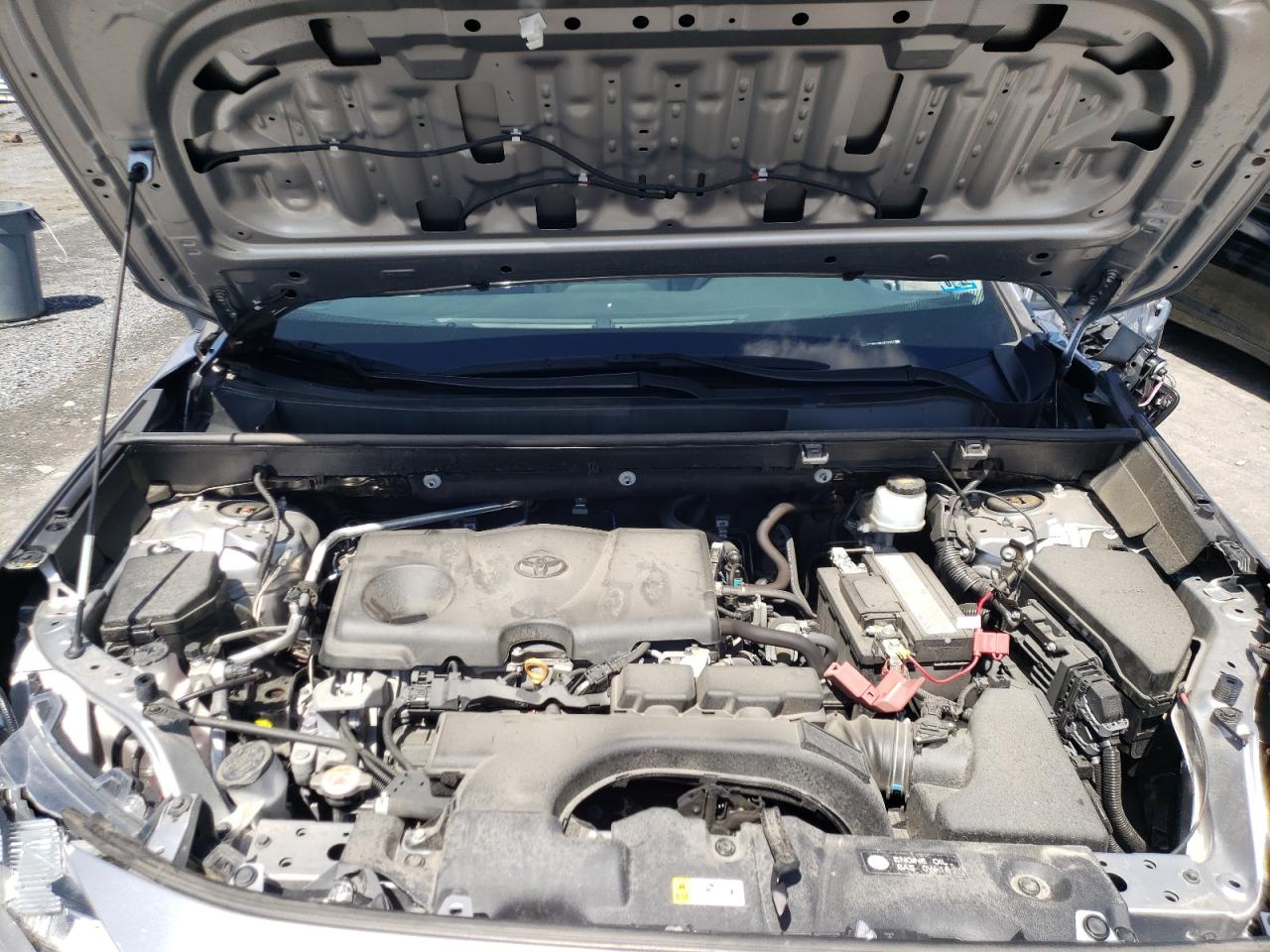 Photo 7 from auction – 2019 TOYOTA RAV4 XLE with VIN 2T3P1RFV2KC022357