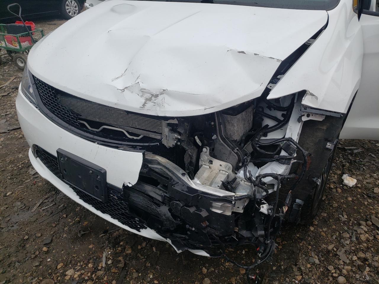 Photo 9 from auction – 2019 CHRYSLER PACIFICA T with VIN 2C4RC1EG1KR615840