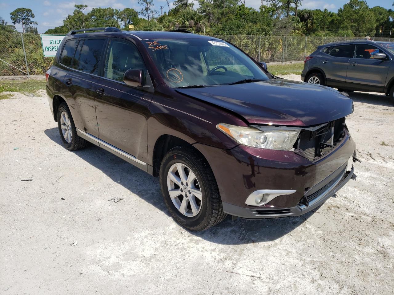 TOYOTA HIGHLANDER 2011 with VIN 5TDZK3EH4BS026196 - Photo from auction