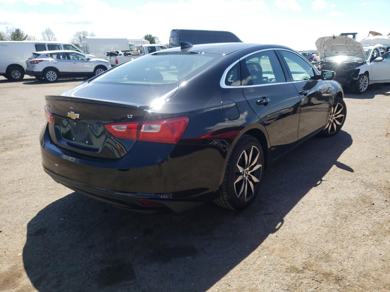 Photo 4 from auction – 2017 CHEVROLET MALIBU LT with VIN 1G1ZE5ST1HF210329