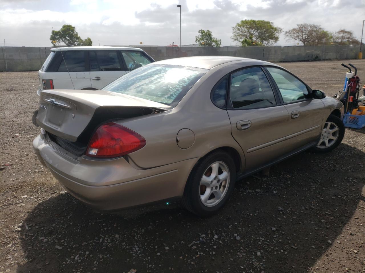 Photo 4 from auction – 2002 FORD TAURUS SES with VIN 1FAFP55U62G194631