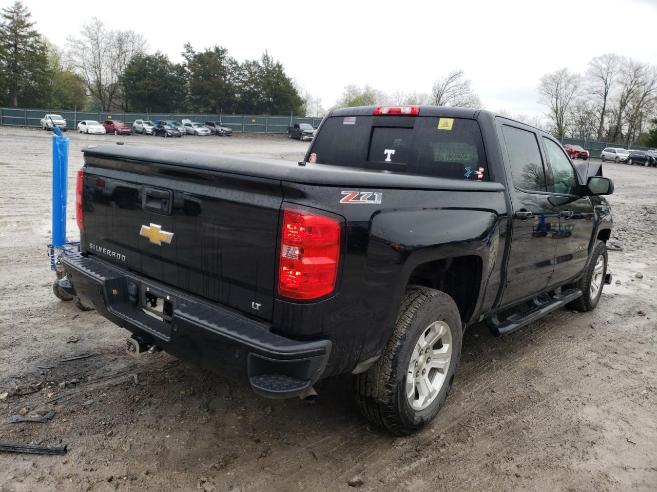 Photo 4 from auction – 2017 CHEVROLET SILVERADO with VIN 3GCUKREC5HG102193