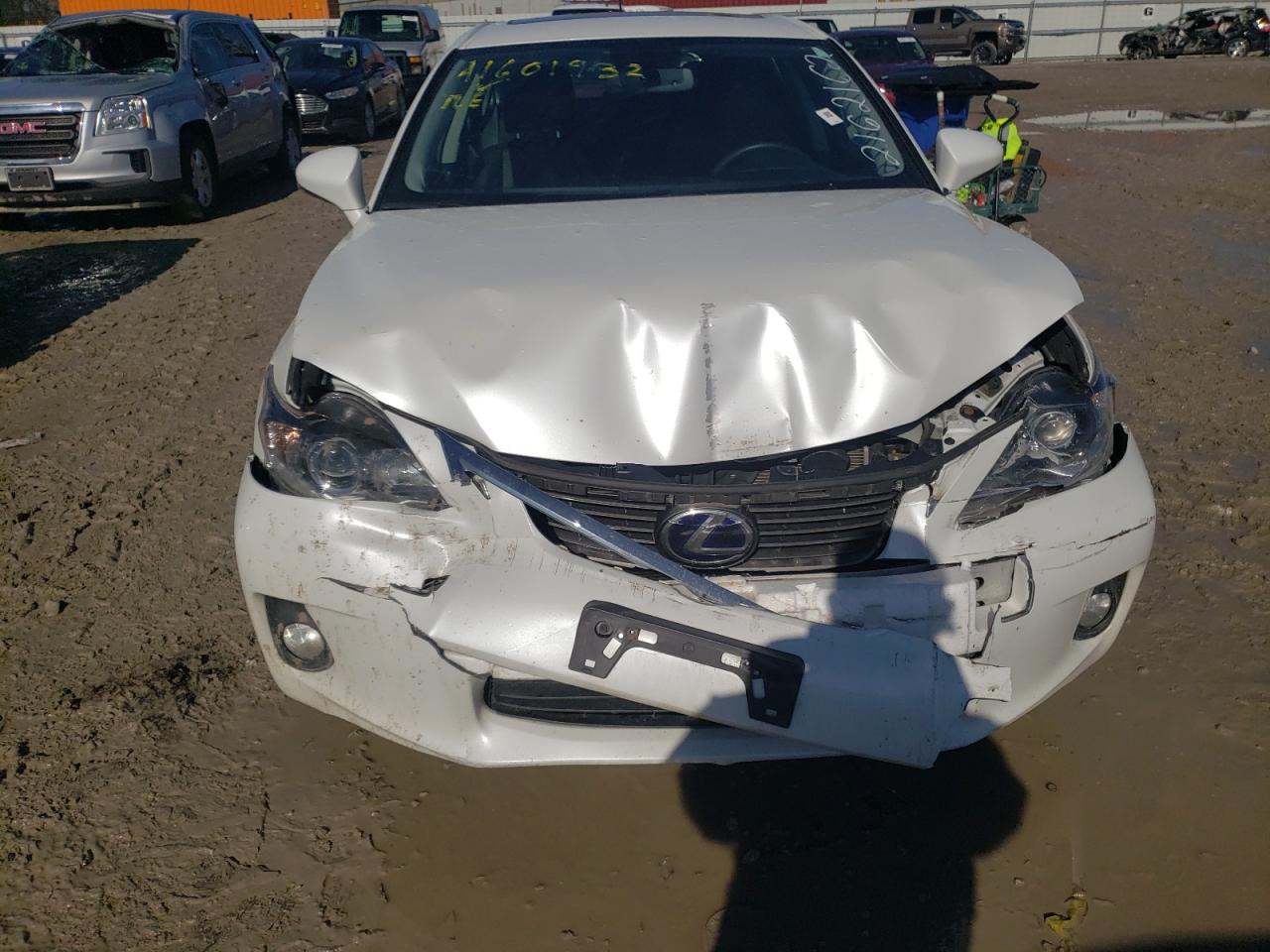 Photo 9 from auction – 2013 LEXUS CT 200 with VIN JTHKD5BH3D2162162