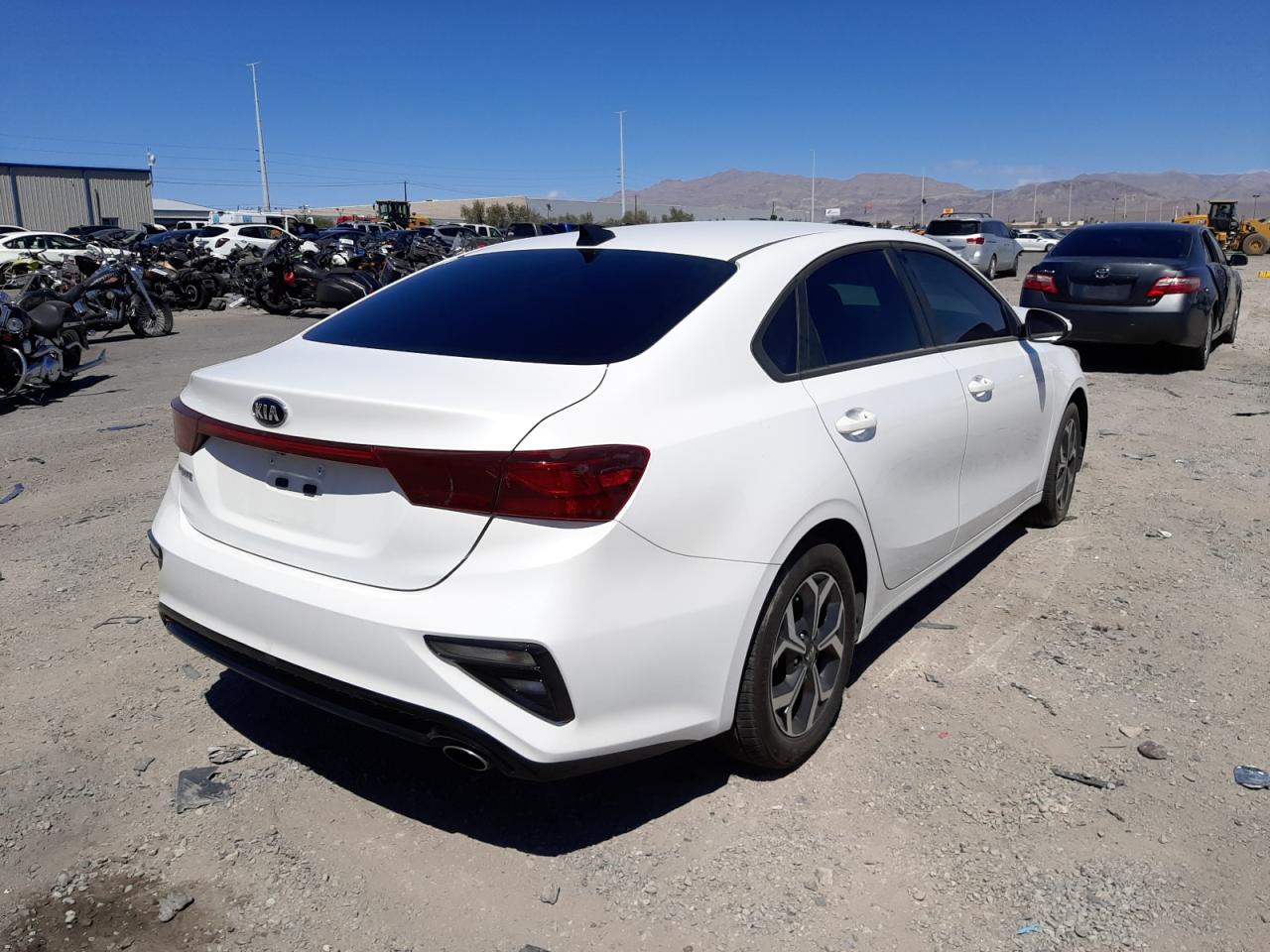 Photo 4 from auction – 2021 KIA FORTE FE with VIN 3KPF24ADXME407852