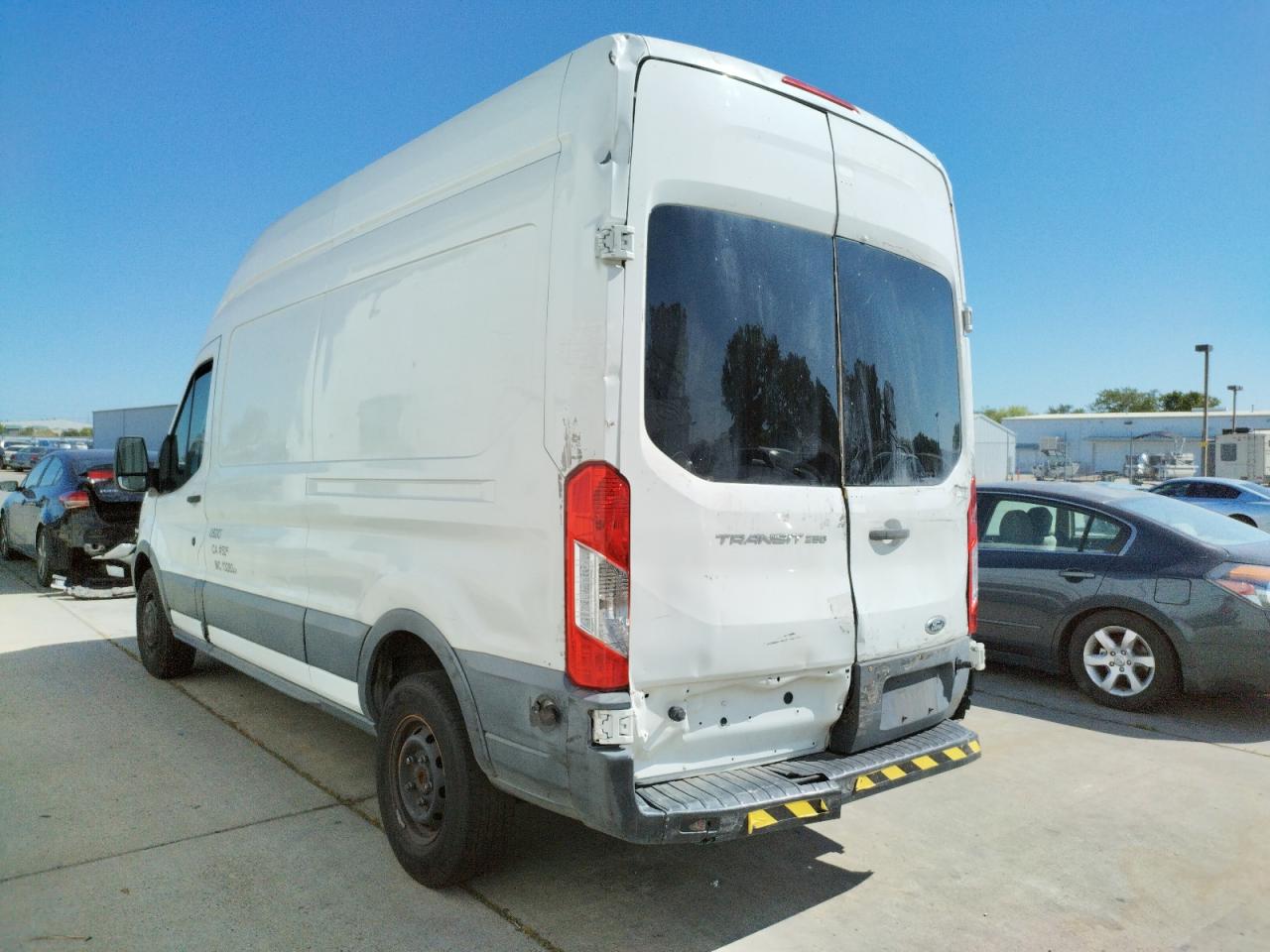 Photo 3 from auction – 2015 FORD TRANSIT T- with VIN 1FTYR2XM4FKA86889