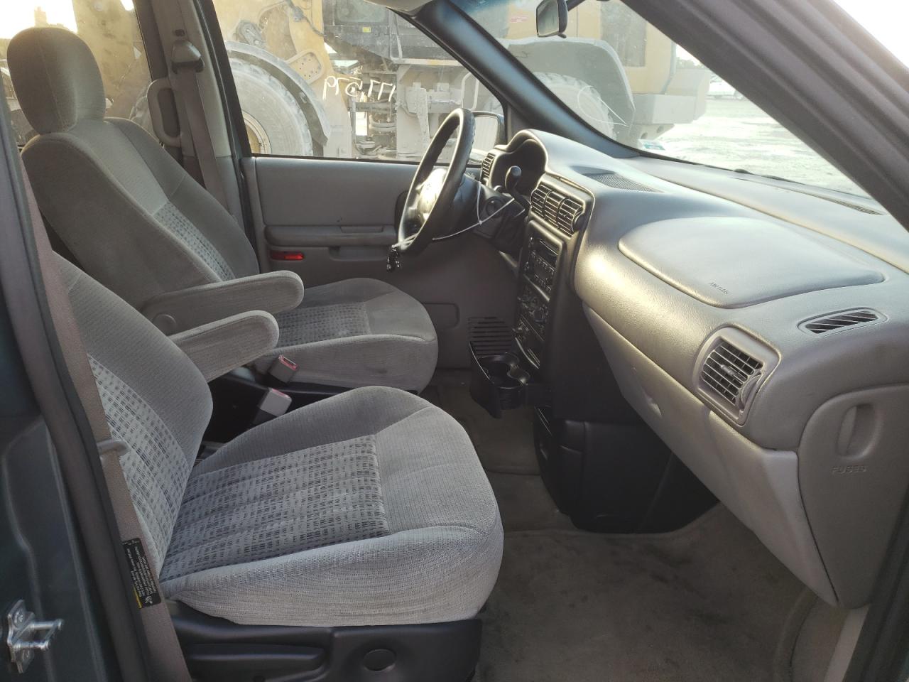 Photo 5 from auction – 2005 CHEVROLET VENTURE LS with VIN 1GNDV23E45D123085