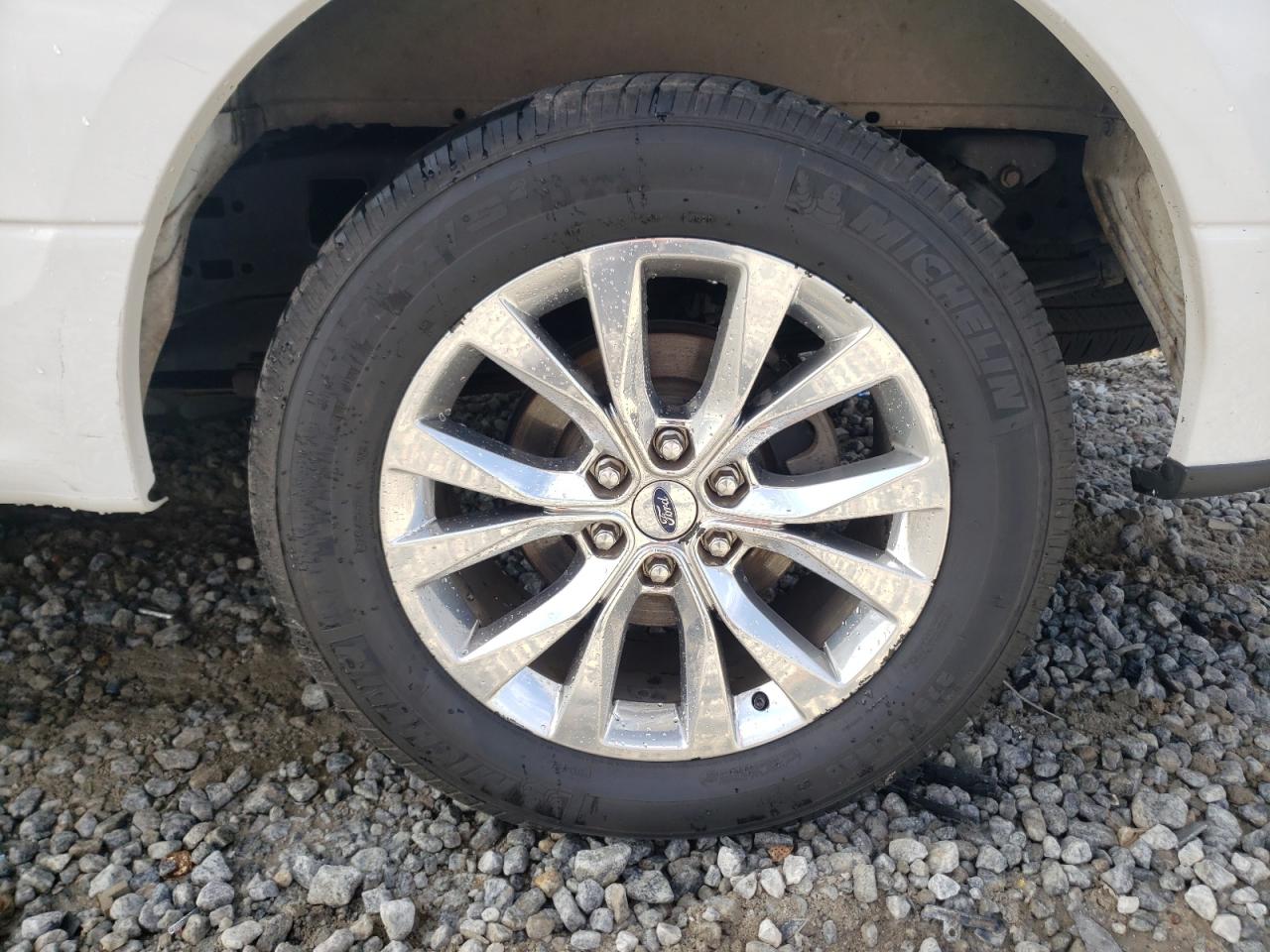 Photo 9 from auction – 2015 FORD F150 SUPER with VIN 1FTEX1CP0FFA14731