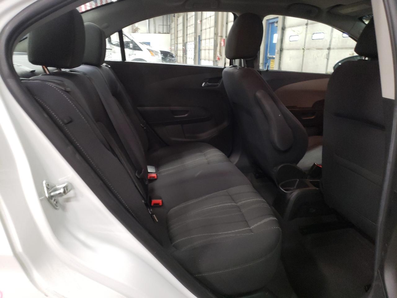 Photo 6 from auction – 2014 CHEVROLET SONIC LT with VIN 1G1JC5SB8E4110889