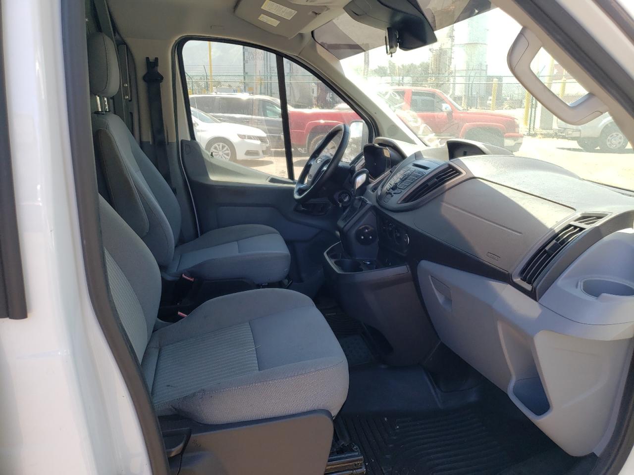 Photo 5 from auction – 2016 FORD TRANSIT T- with VIN 1FTYE1YM7GKA15174