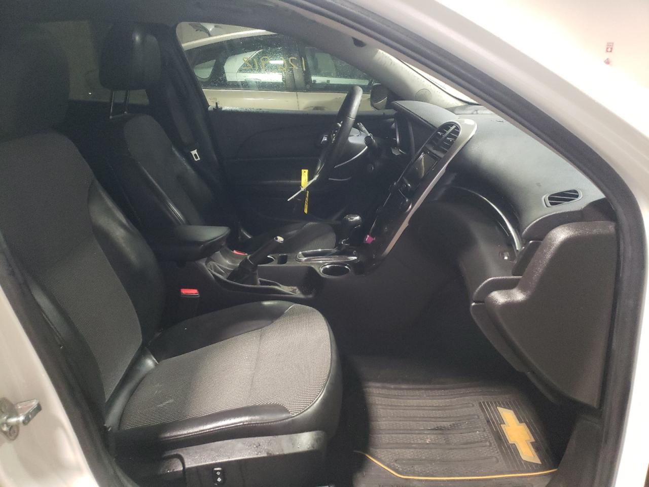 Photo 5 from auction – 2014 CHEVROLET MALIBU 1LT with VIN 1G11C5SL2EF280145