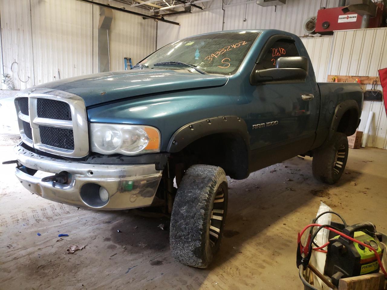Photo 2 from auction – 2004 DODGE RAM 1500 S with VIN 1D7HU16DX4J118120