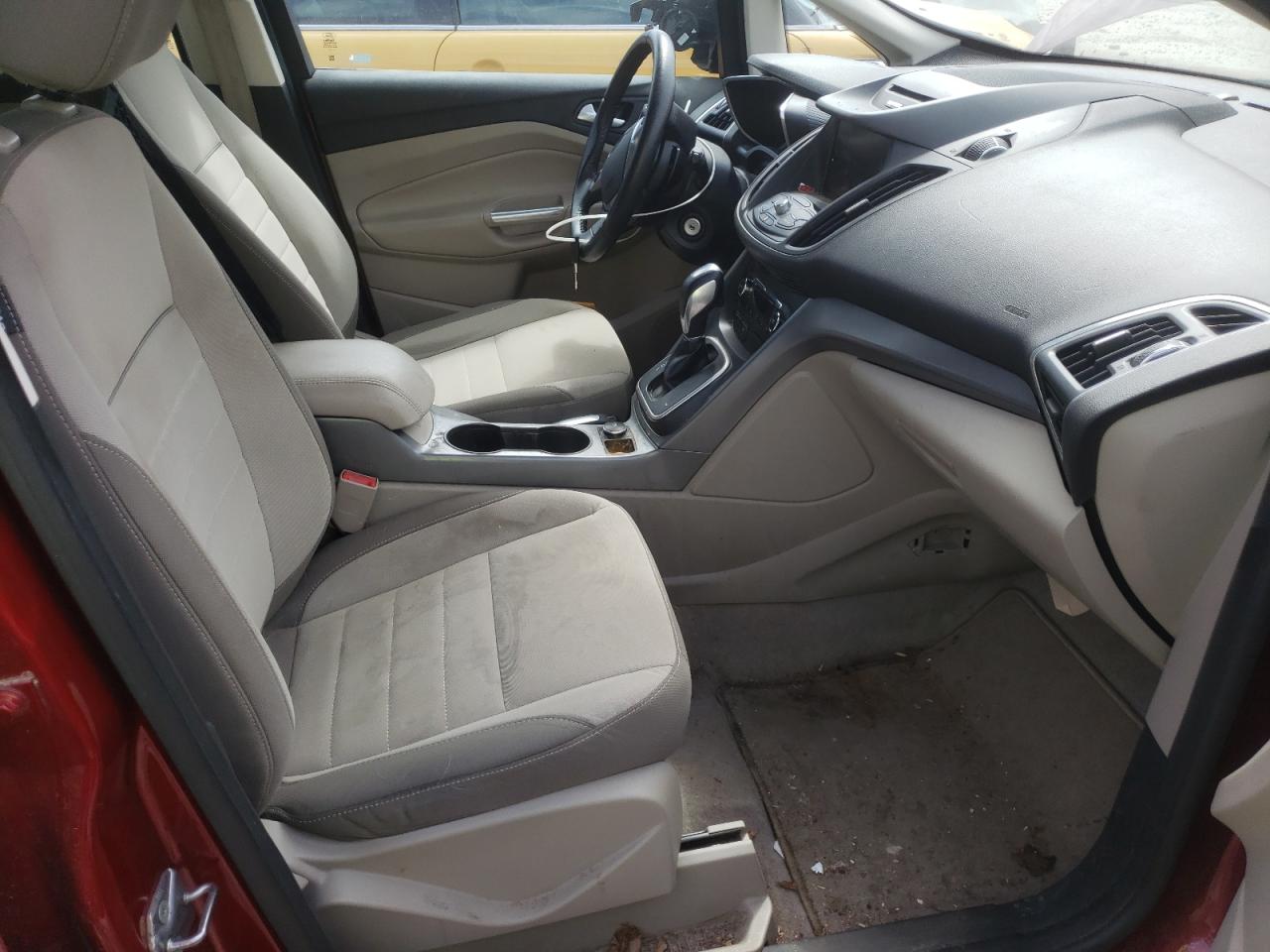 Photo 5 from auction – 2013 FORD C-MAX SE with VIN 1FADP5AU3DL535880