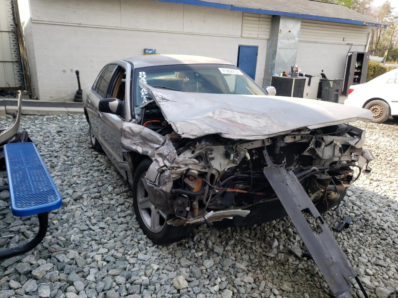 Photo 1 from auction – 1995 FORD CROWN VICT with VIN 2FALP74W2SX132445