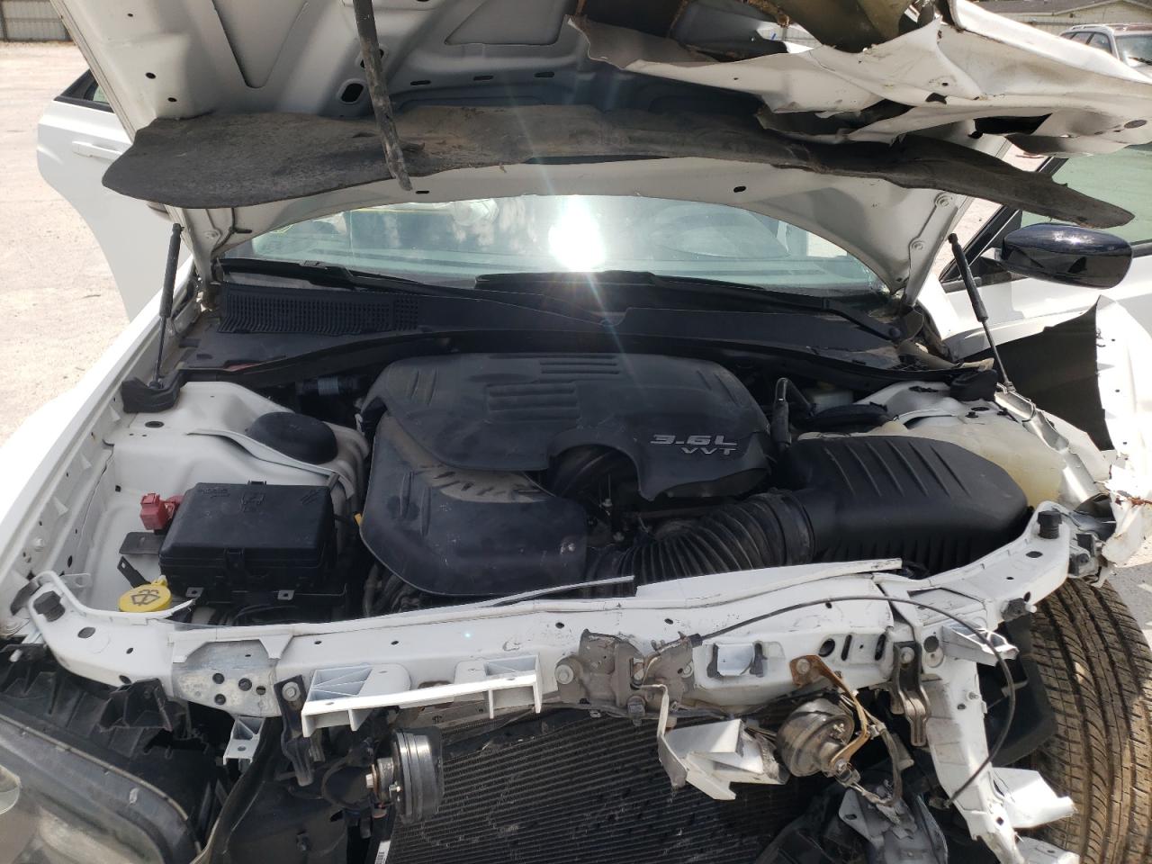 Photo 7 from auction – 2019 CHRYSLER 300 TOURIN with VIN 2C3CCAAG3KH745947