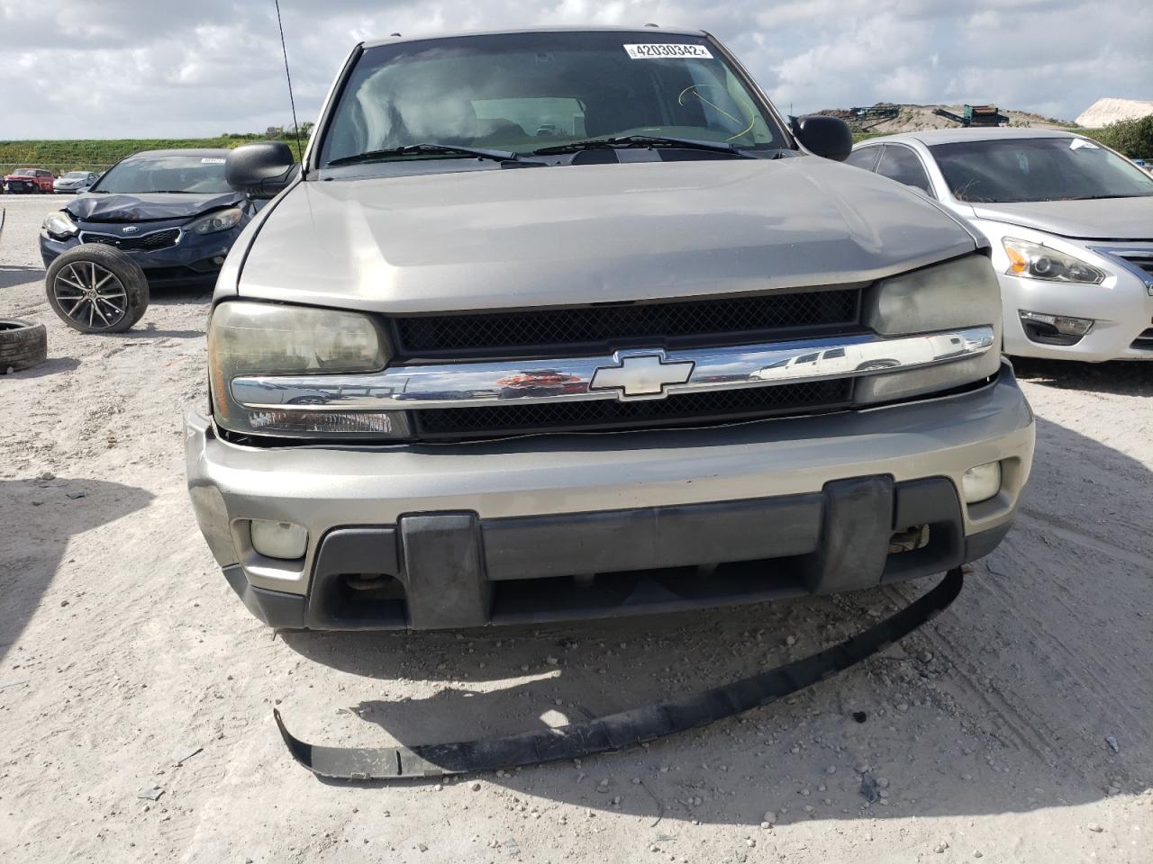 Photo 9 from auction – 2002 CHEVROLET TRAILBLAZE with VIN 1GNDT13S922520675