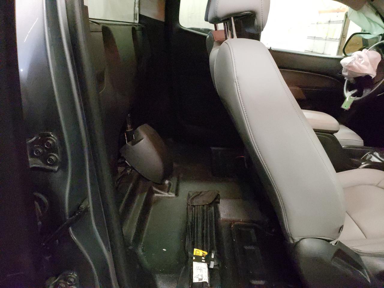 Photo 6 from auction – 2018 CHEVROLET COLORADO with VIN 1GCHSAEA5J1294060