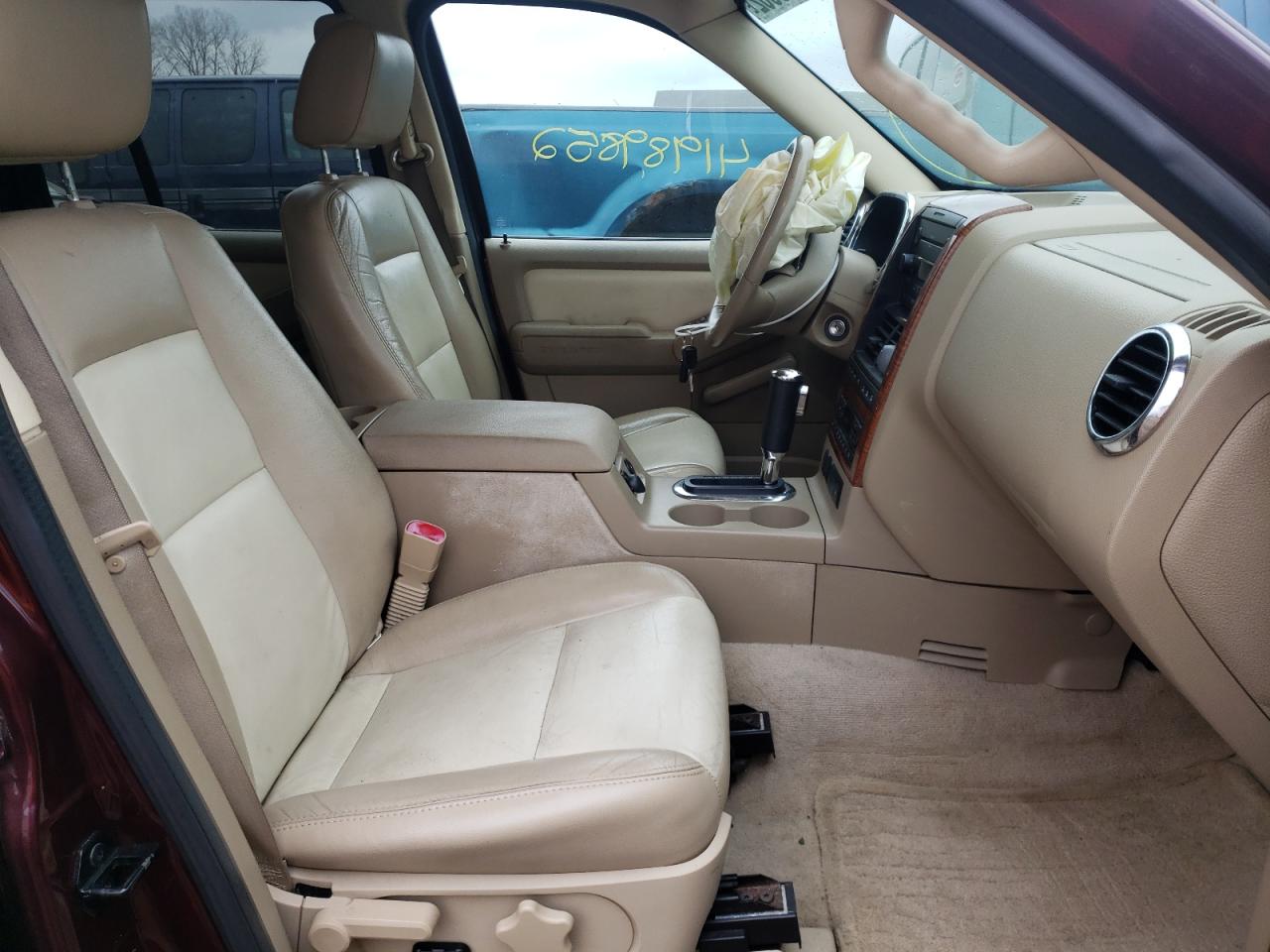 Photo 5 from auction – 2007 FORD EXPLORER E with VIN 1FMEU74E37UA54304