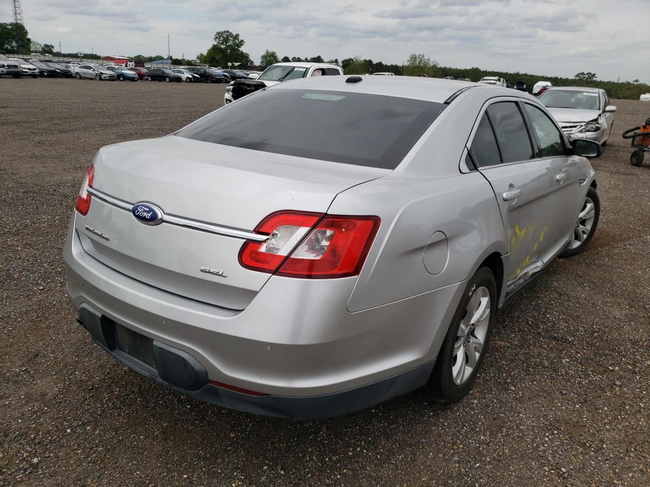Photo 4 from auction – 2011 FORD TAURUS SEL with VIN 1FAHP2EW8BG161316