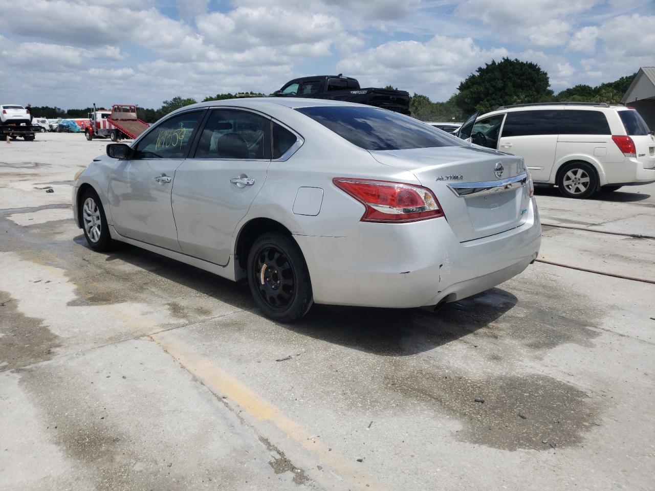 Photo 3 from auction – 2013 NISSAN ALTIMA 2.5 with VIN 1N4AL3AP1DC180933