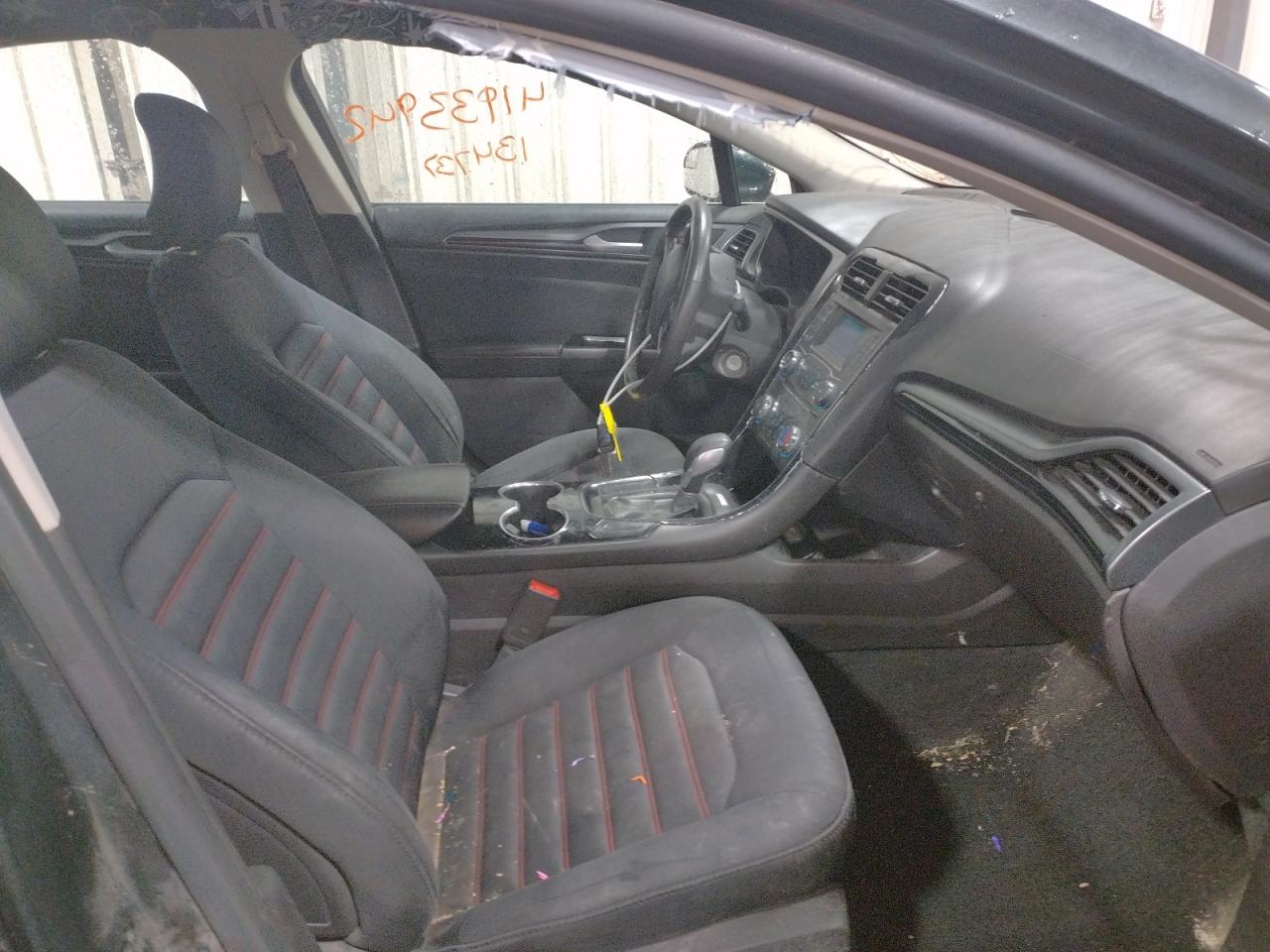 Photo 5 from auction – 2015 FORD FUSION SE with VIN 3FA6P0H73FR302341