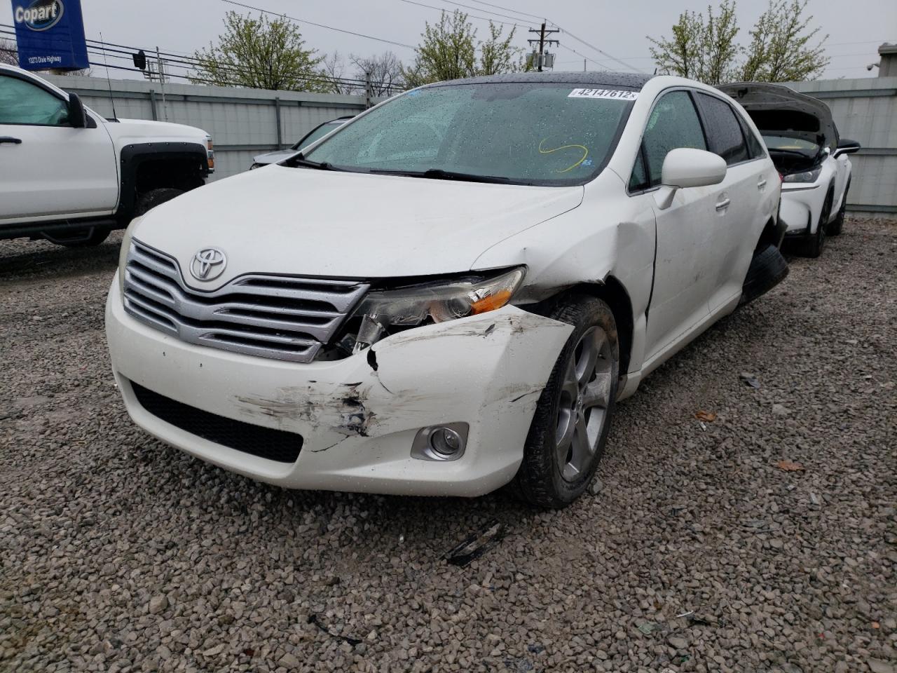 Photo 2 from auction – 2010 TOYOTA VENZA with VIN 4T3ZK3BBXAU028404