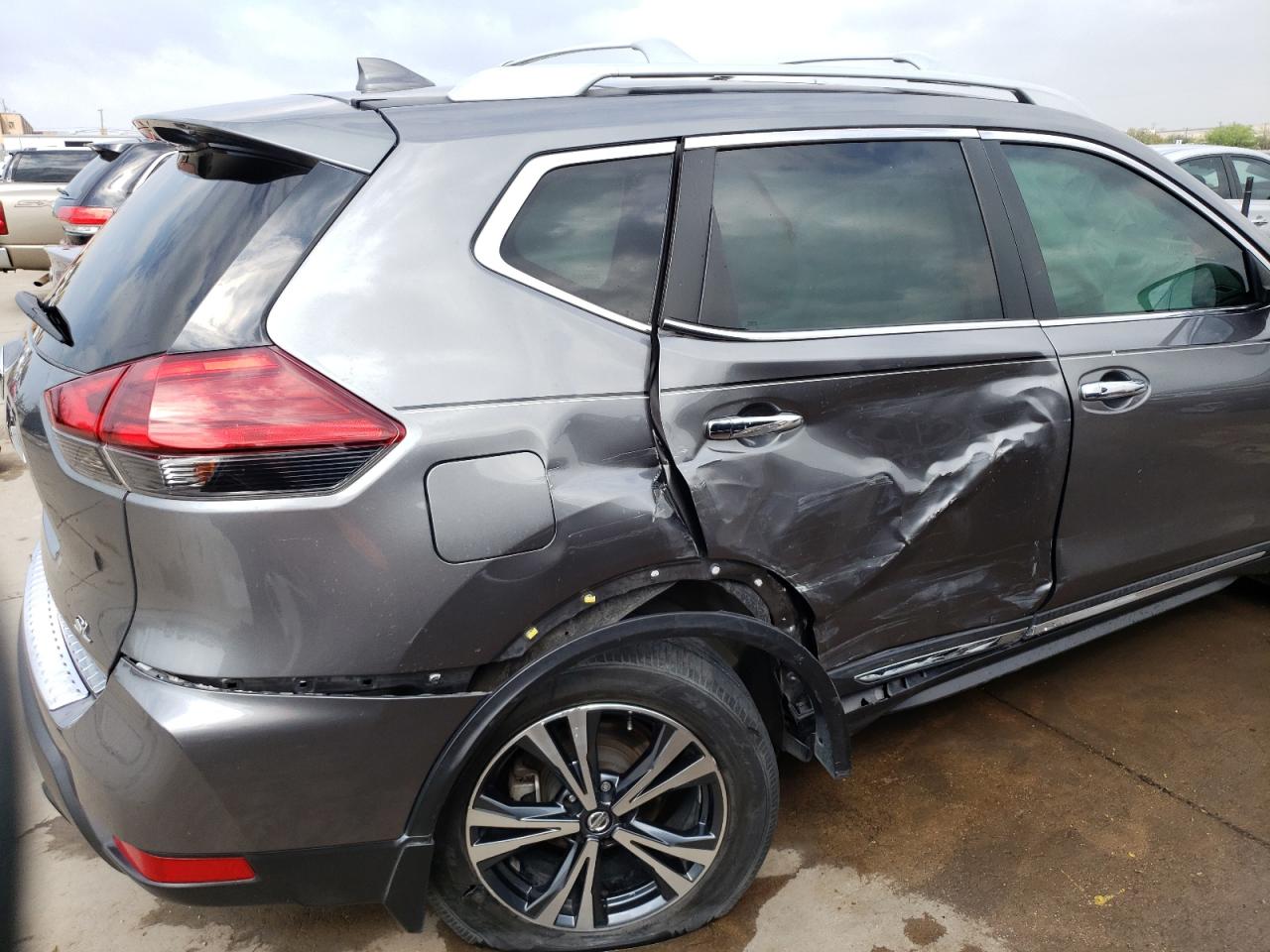 Photo 9 from auction – 2017 NISSAN ROGUE S with VIN 5N1AT2MT0HC850731