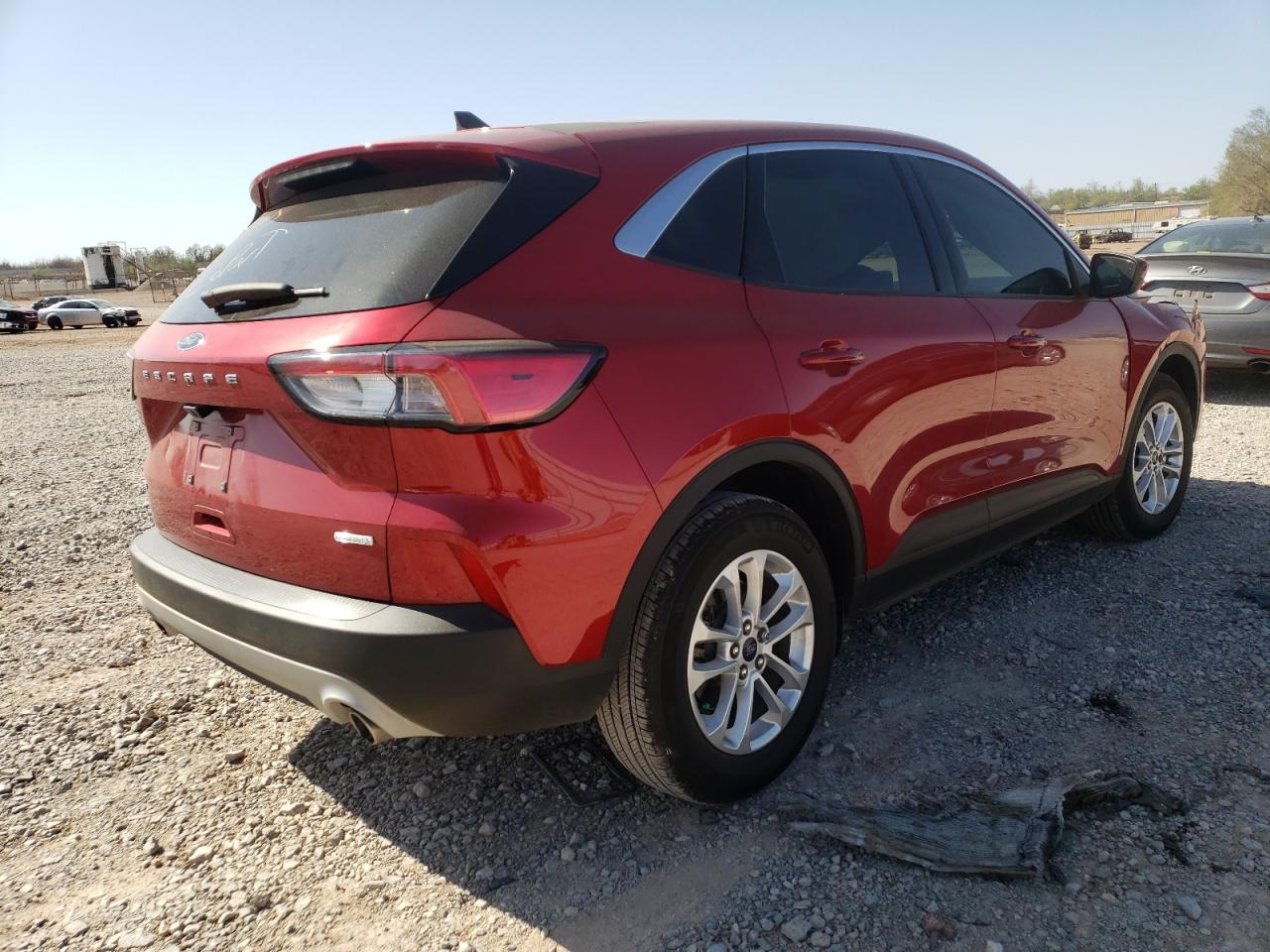 Photo 4 from auction – 2020 FORD ESCAPE SE with VIN 1FMCU0G69LUC13887