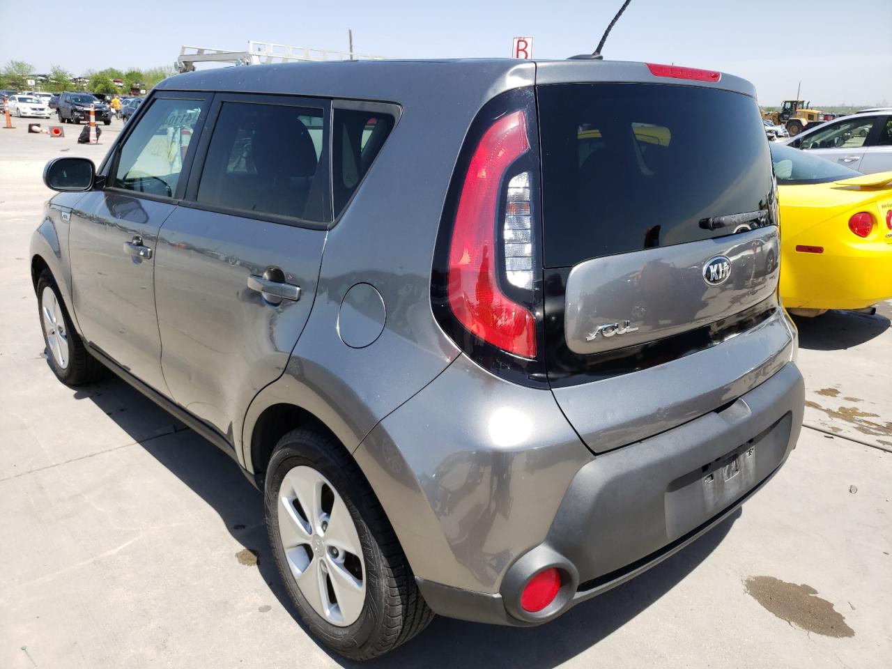 Photo 3 from auction – 2015 KIA SOUL with VIN KNDJN2A28F7213280