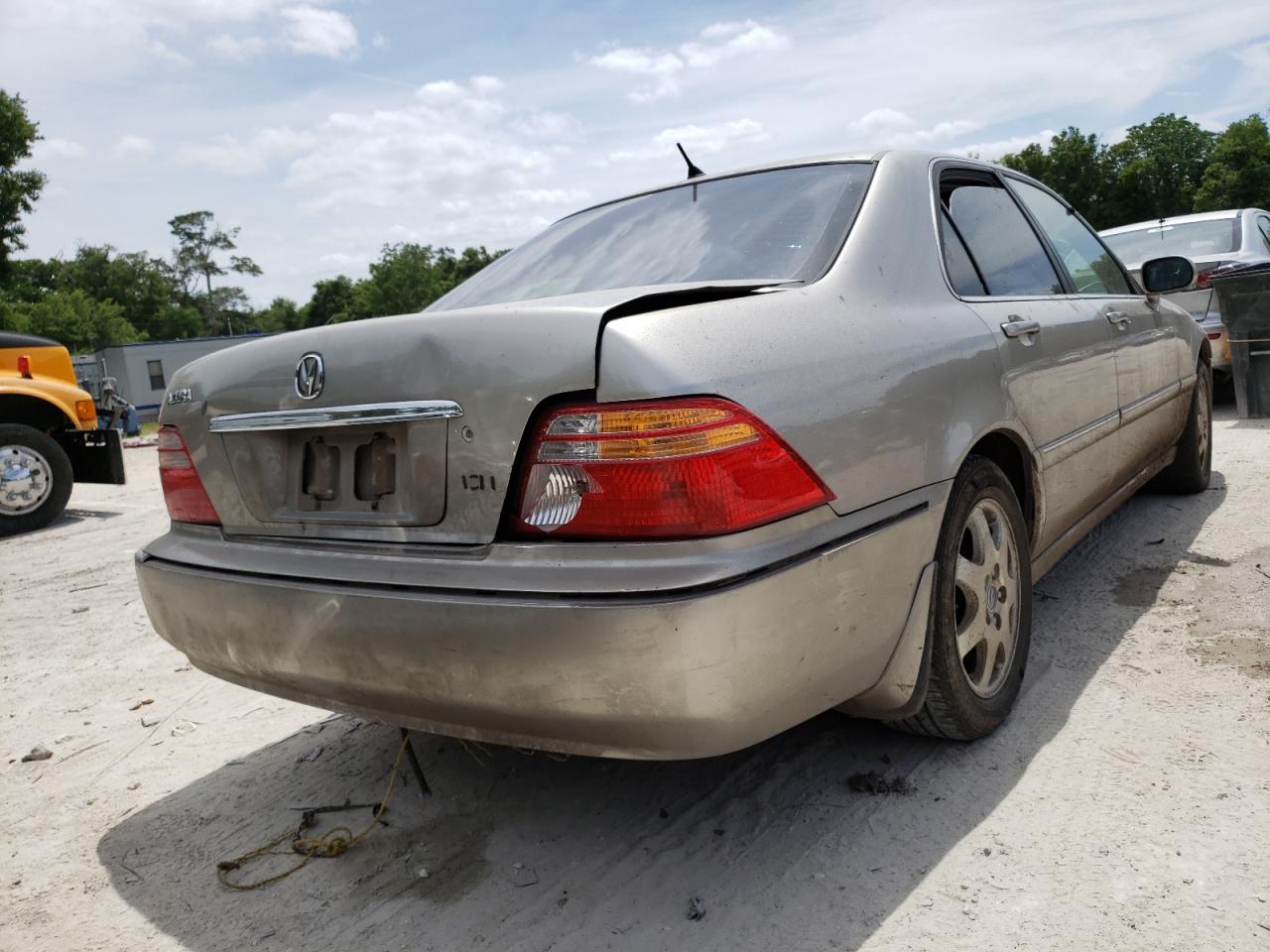 Photo 4 from auction – 2002 ACURA 3.5RL with VIN JH4KA96592C003119