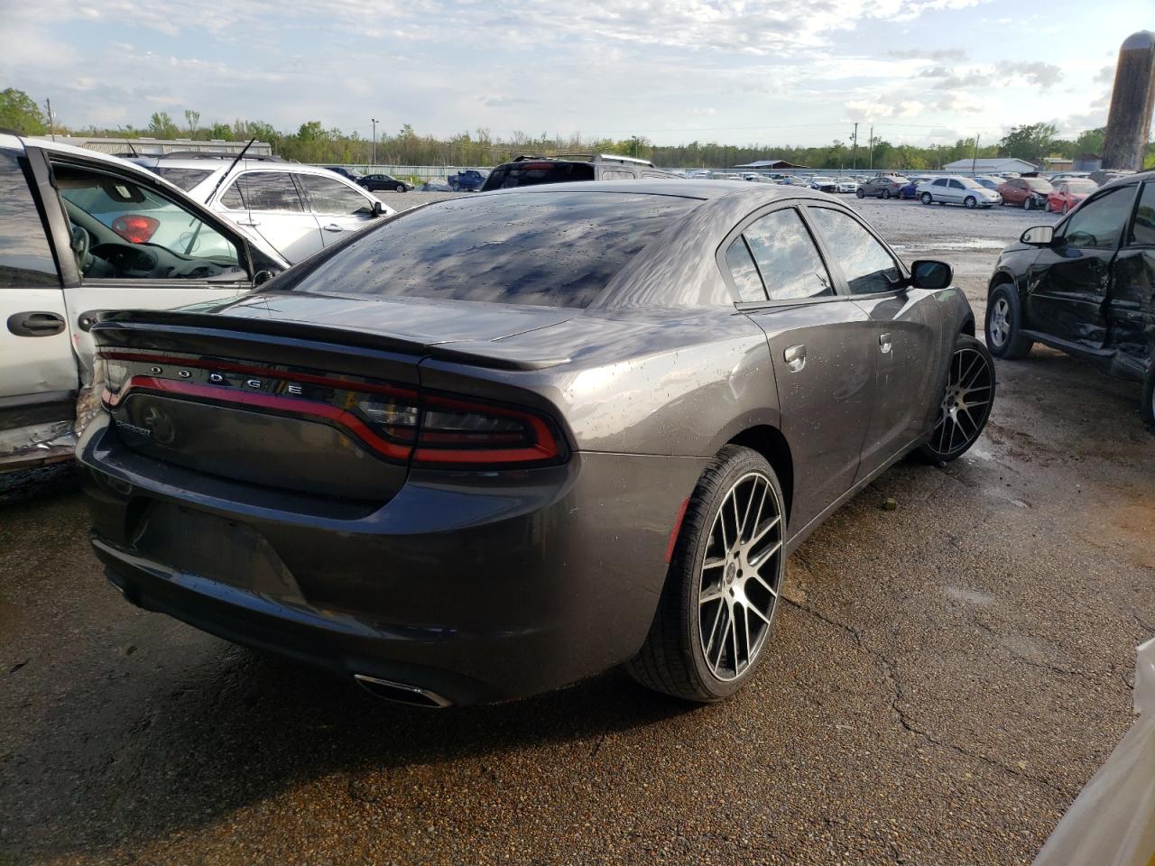 Photo 4 from auction – 2016 DODGE CHARGER SE with VIN 2C3CDXBG4GH174572