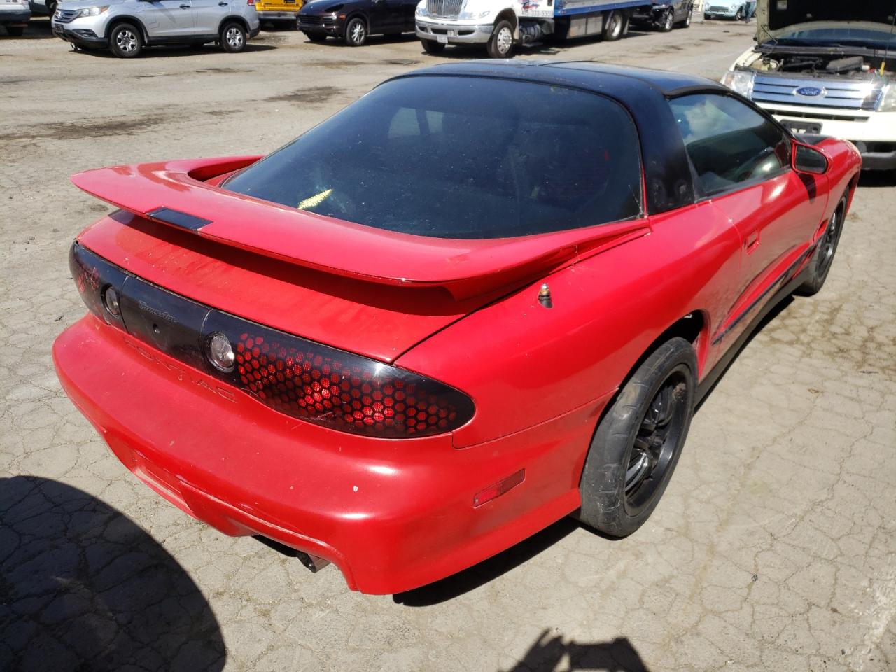 Photo 4 from auction – 2001 PONTIAC FIREBIRD F with VIN 2G2FV22G712114812