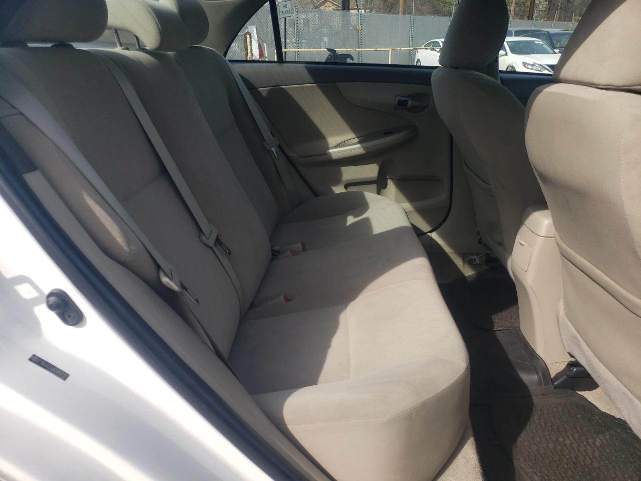 Photo 6 from auction – 2010 TOYOTA COROLLA BA with VIN 2T1BU4EE8AC482717