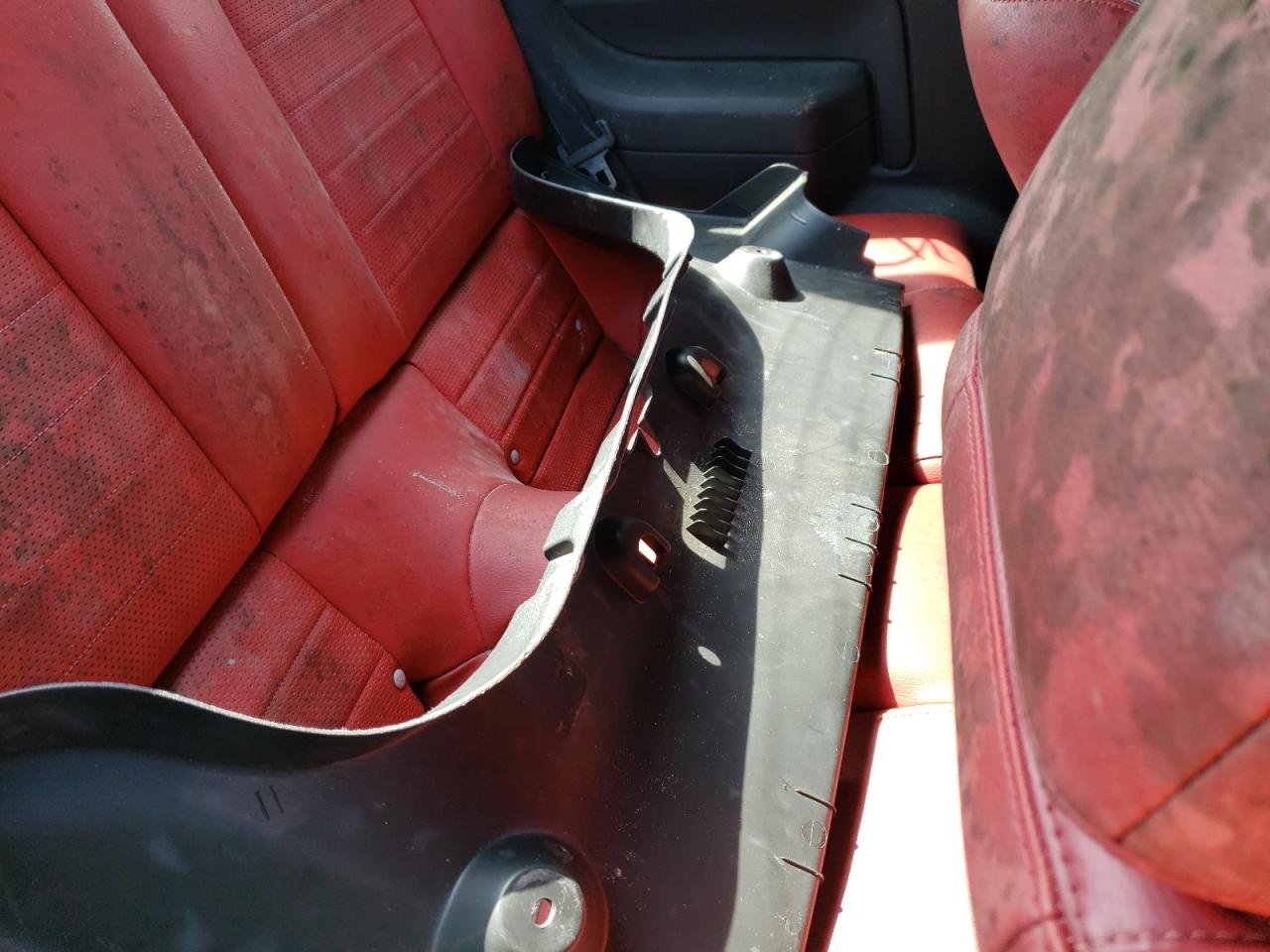 Photo 6 from auction – 2005 FORD MUSTANG with VIN 1ZVHT80N855132807