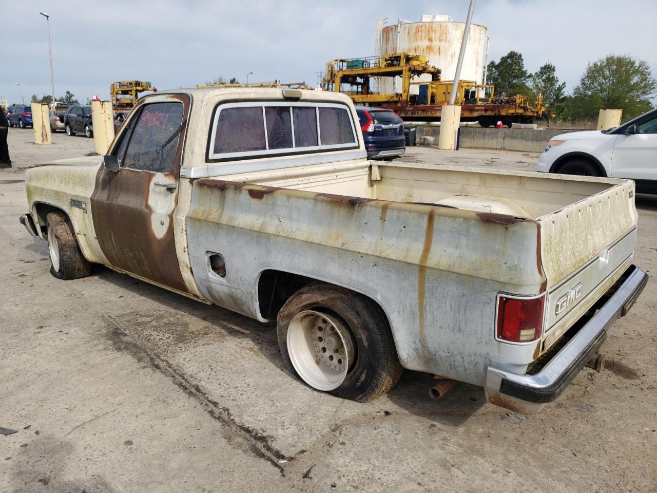 Photo 3 from auction – 1981 GMC SIERRA with VIN 2GTEC14H8B1536687