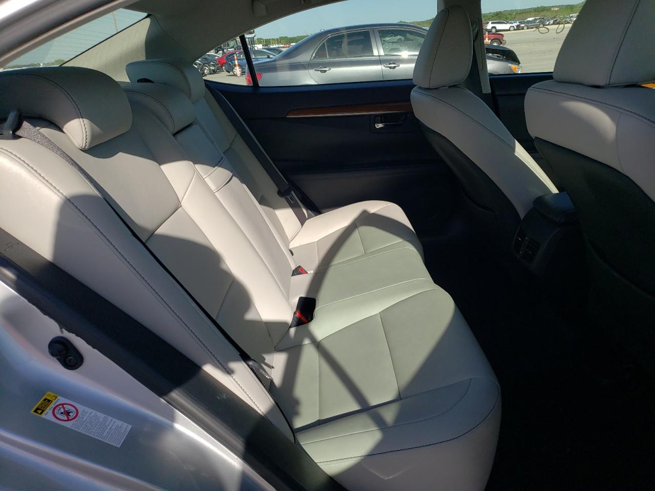 Photo 15 from auction – 2013 LEXUS ES 300H with VIN JTHBW1GG1D2035395