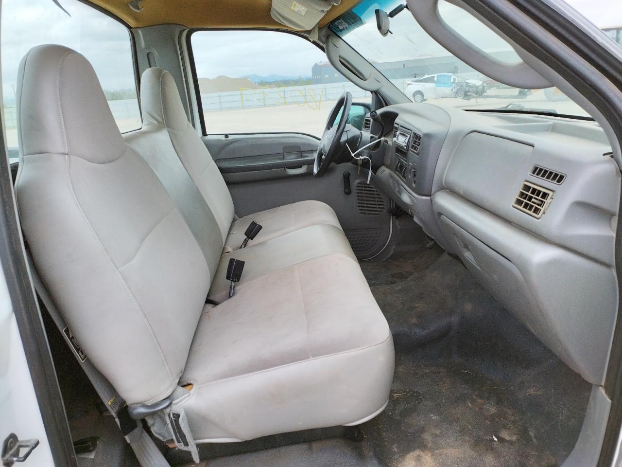 Photo 5 from auction – 2003 FORD F250 SUPER with VIN 1FTNF20L83EA55944